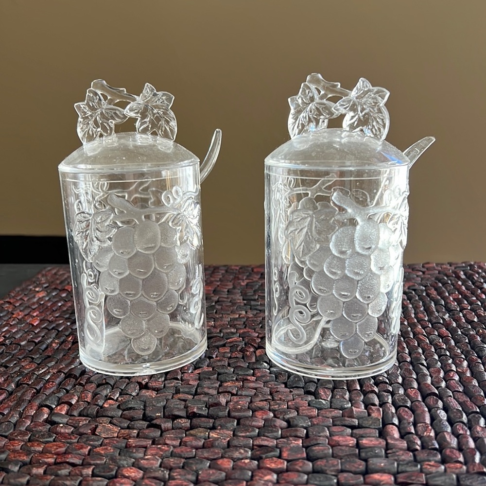 Jam or jelly jars  Acrylic jars with spoons for Jelly or condiments. NWOT Clear